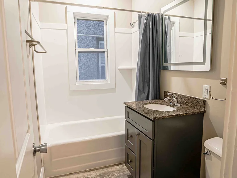 2901-2903 James Ave N #1 — Photo 5