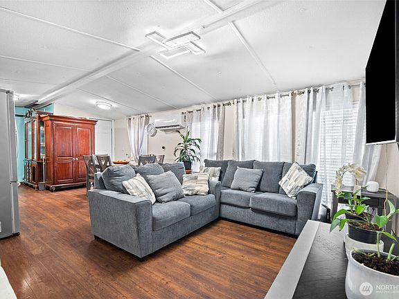 4th image of 1400 N 30th Street #12
