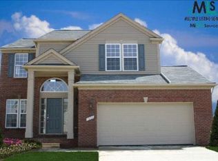 395 Beaver, Holly, MI 48067