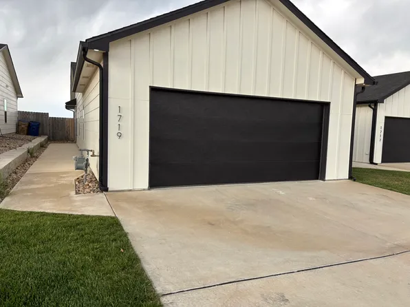 1719 S Hickory Creek Ct, Wichita, KS 67235