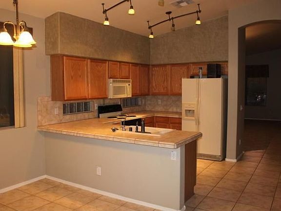 3rd image of 10535 S 175th Ave