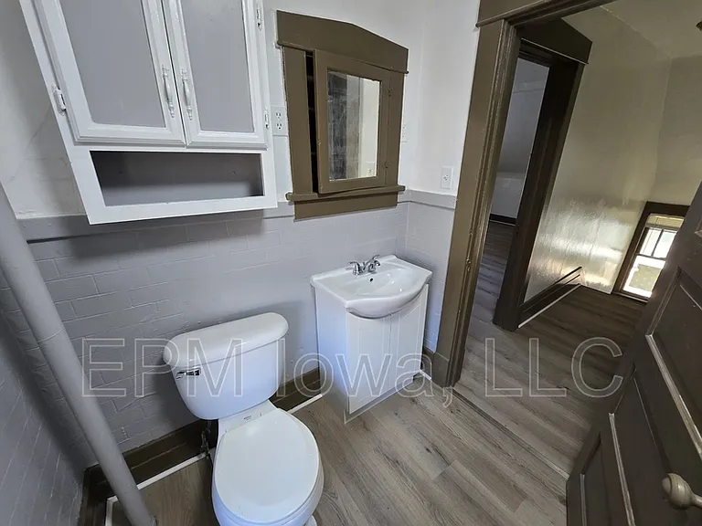506 Fowler St — Photo 22