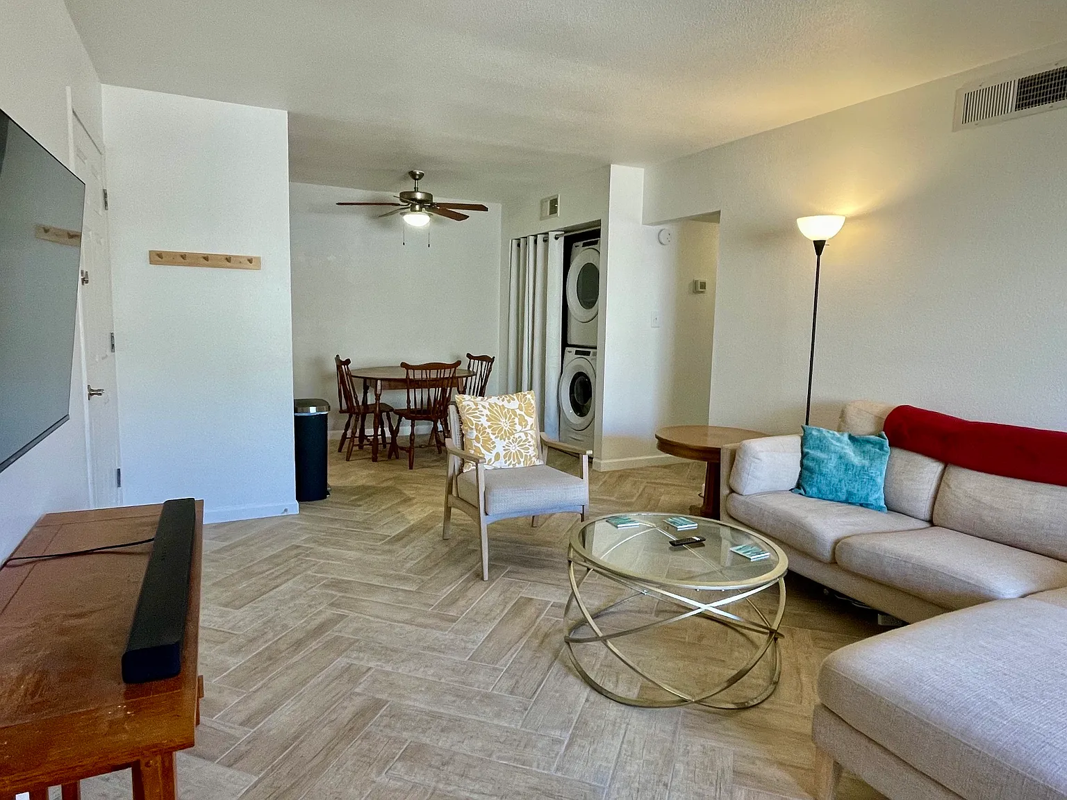 1 bed, 680 sqft, $1,800 — Photo 2