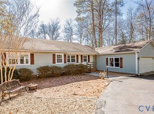 3419 S Hairpin Dr, Quinton, VA 23141