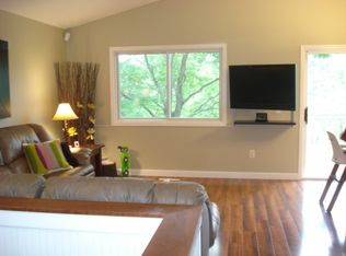 1583 Clemson Dr #B, Eagan, MN 55122