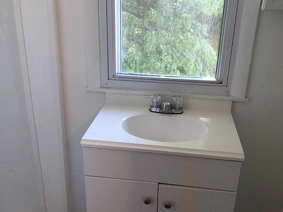 5th image of 39 Silver St