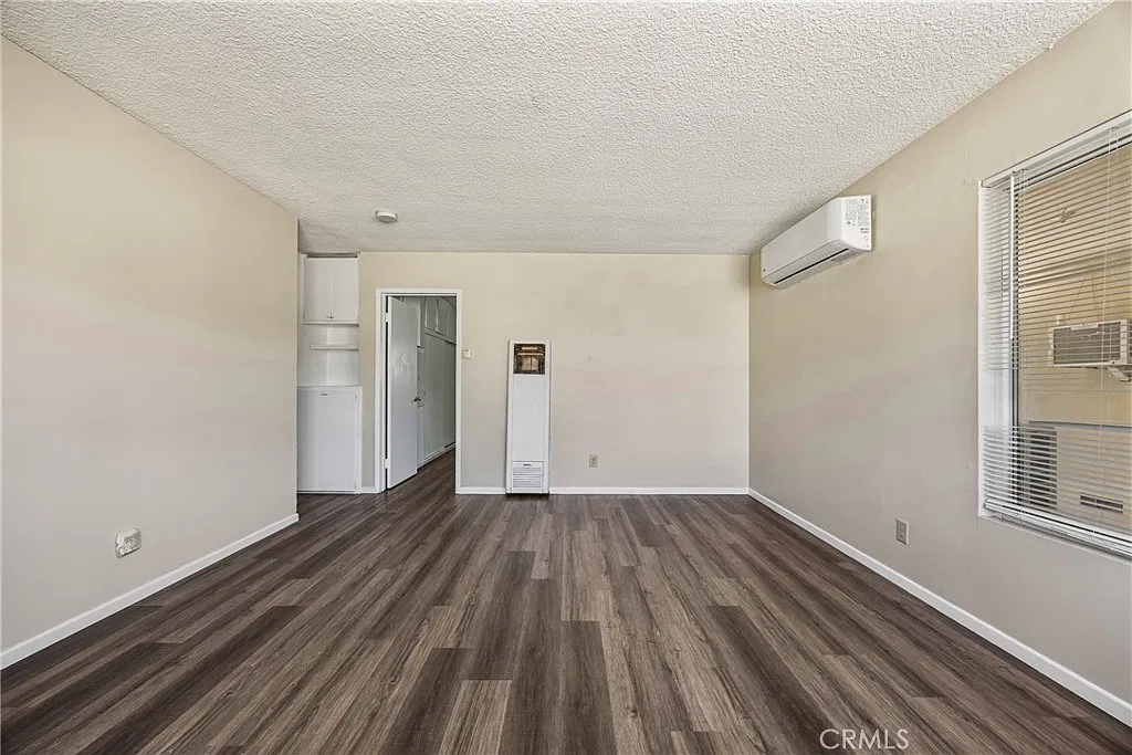 1 bed, 750 sqft, $1,700 — Photo 4