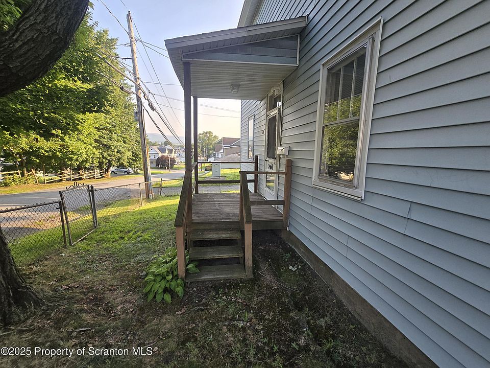 1st image of 24 Delaware St