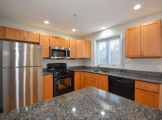 1 Jefferson Dr #15, Dover, NH 03820