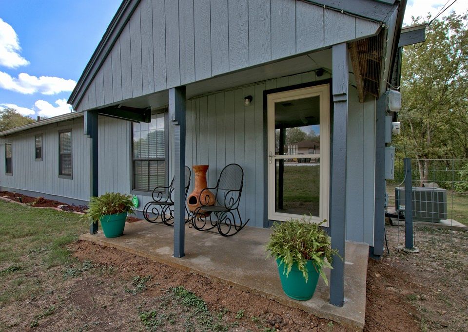 1st image of 162 E Petaluma Blvd