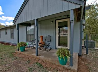 162 E Petaluma Blvd, San Antonio, TX 78221