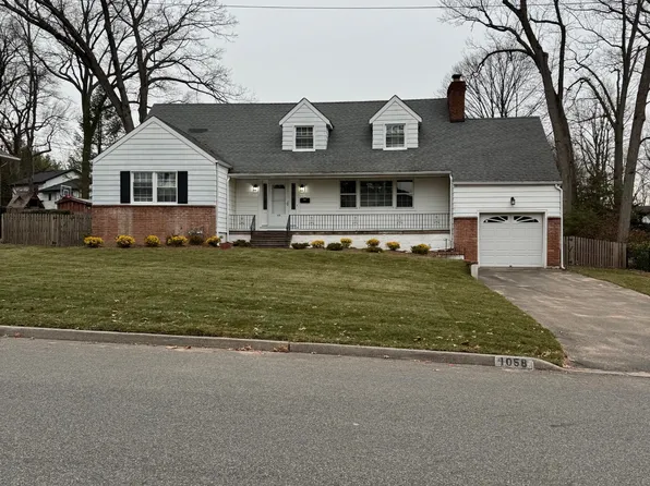 1058 Woodland Ave, Oradell, NJ 07649