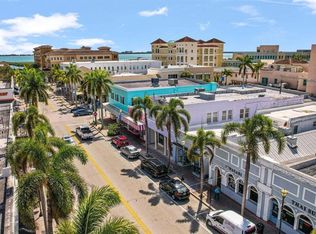 211 Orange Ave, Fort Pierce, FL 34950