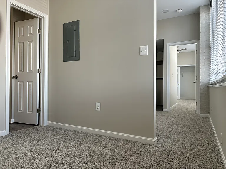 1516 Lancaster St #2C — Photo 14
