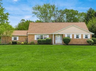 4015 Williamsburg Ct, Grove City, OH 43123