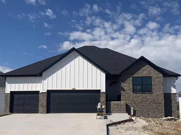 3043 E Franz Sigel Street, Republic, MO 65738