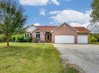 4383 SW Santa Fe Lake Rd, Towanda, KS 67144