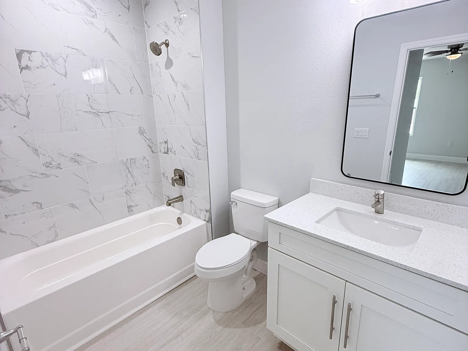 3 bed, 2.0 bath, 1240 sqft, $1,545 — Photo 4