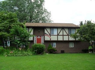 245 Maple Ave, Quarryville, PA 17566
