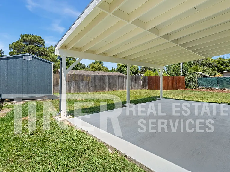 2815 Erin Dr — Photo 23