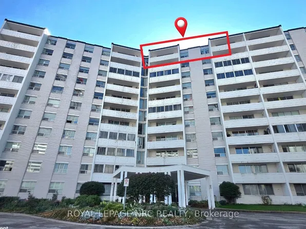 35 Towering Heights Blvd #Penthouse 8, Saint Catharines, ON L2T 3G8