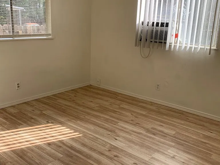 295 Skaggs St #B — Photo 13