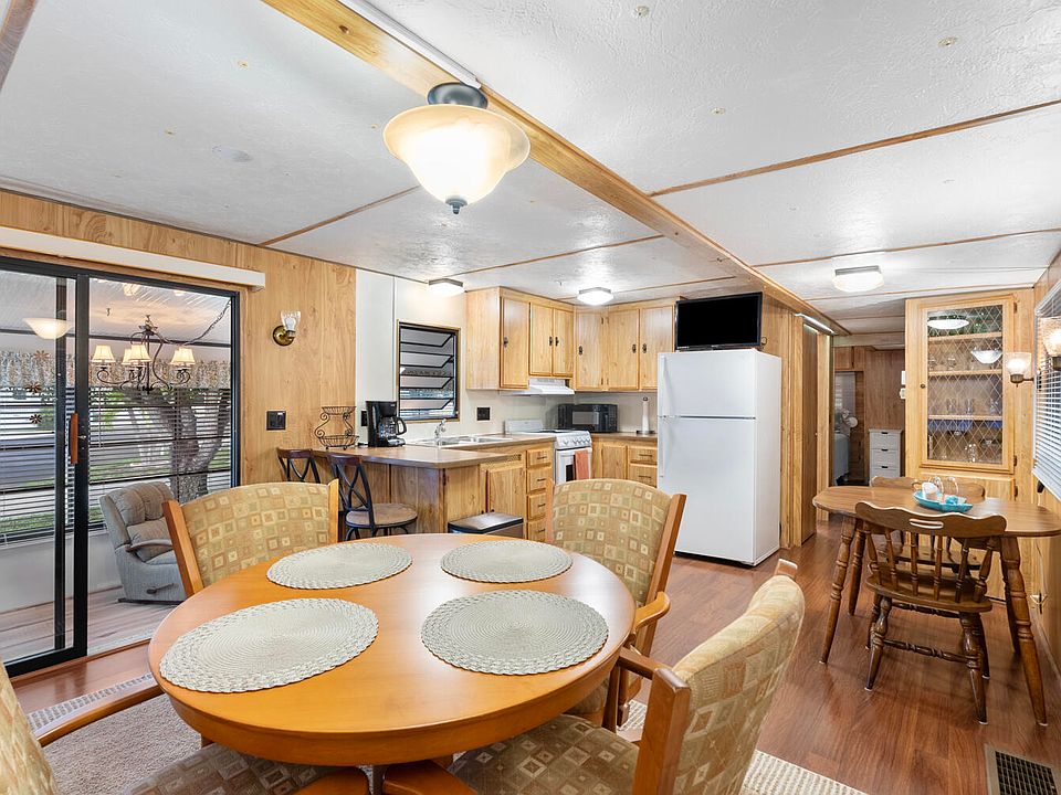 1st image of 20 Jasper Dr #20