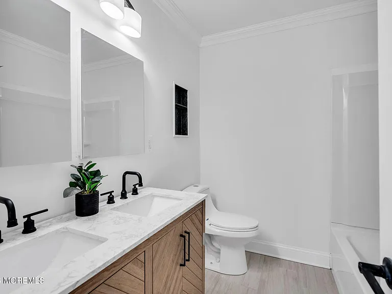 32 Belmont Ave — Photo 20