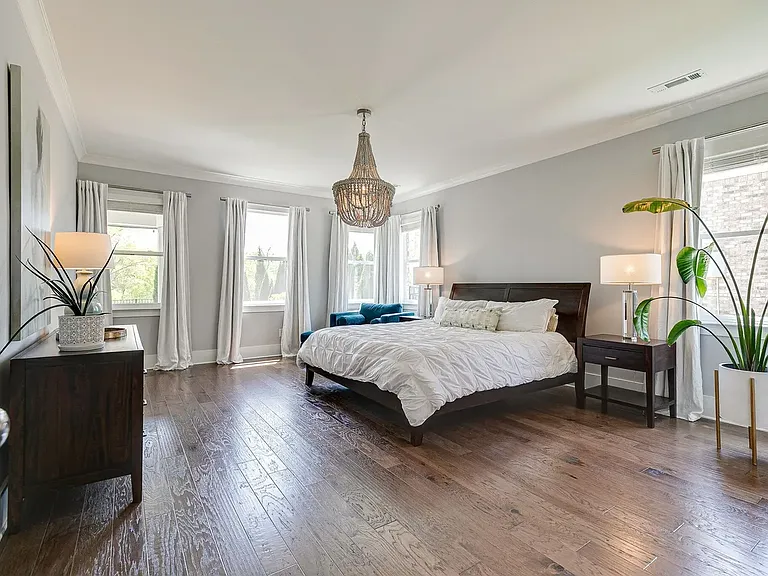 Master Bedroom (First Floor)