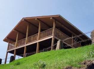Bentz Lodge Outside City, Winchester, ID 83555