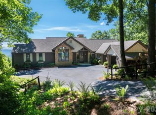 100 Meadow Ridge Dr, Lake Toxaway, NC 28747