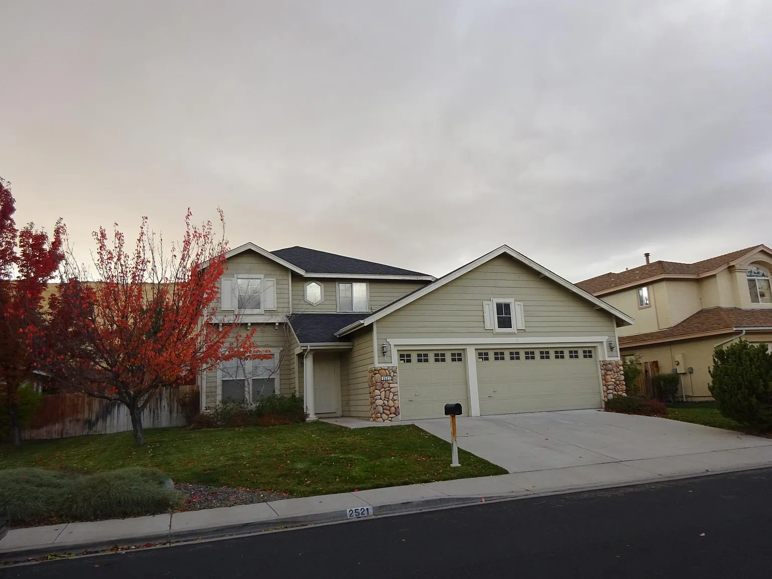 2521 Wolf Creek Dr photo 1
