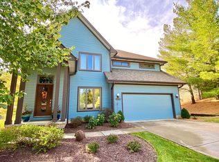 6770 Windward Hills Dr #62, Brecksville, OH 44141