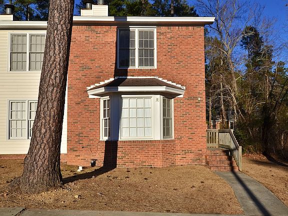 4th image of 121 Manorwood Ct APT D