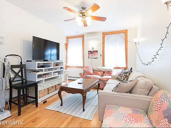 89 Myrtle St. #2 Boston - Beacon Hill Unit Photo 3