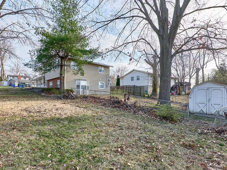 3204 Bristol Hall Dr — Photo 31