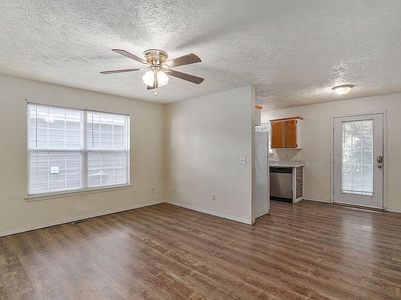 3rd image of 322 N Westport Avenue