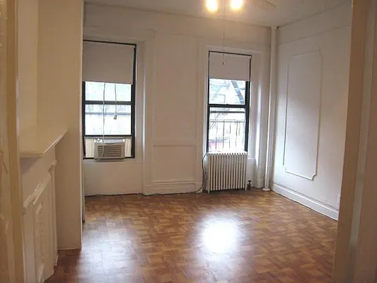 Rented by Manhattan Best Realty, Inc. | media 21