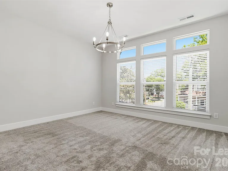 371 S Bruns Ave — Photo 20