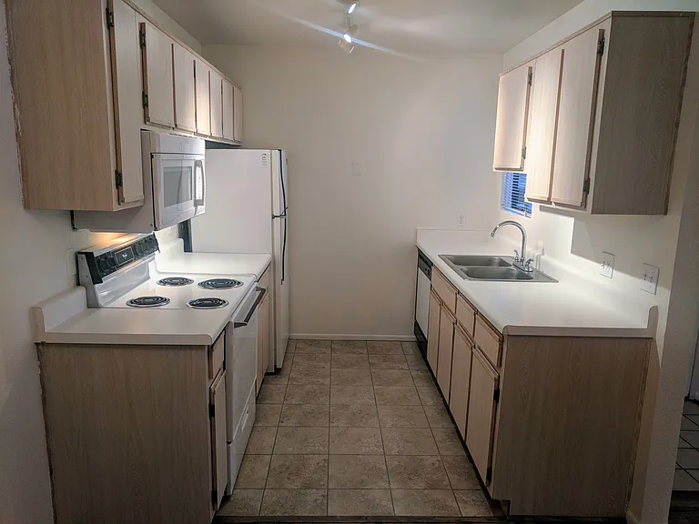 Forest Meadows Apartments — Photo 25