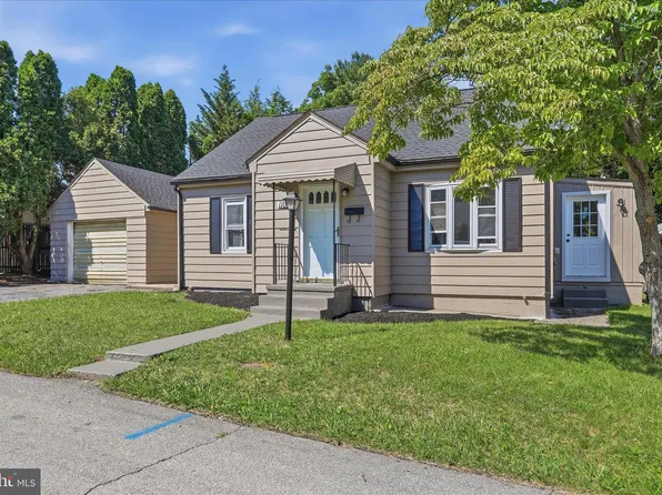 11006 Decker Ave, Hagerstown, MD 21740