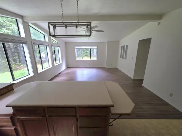 20835 Valsetz Rd, Falls City, OR 97344