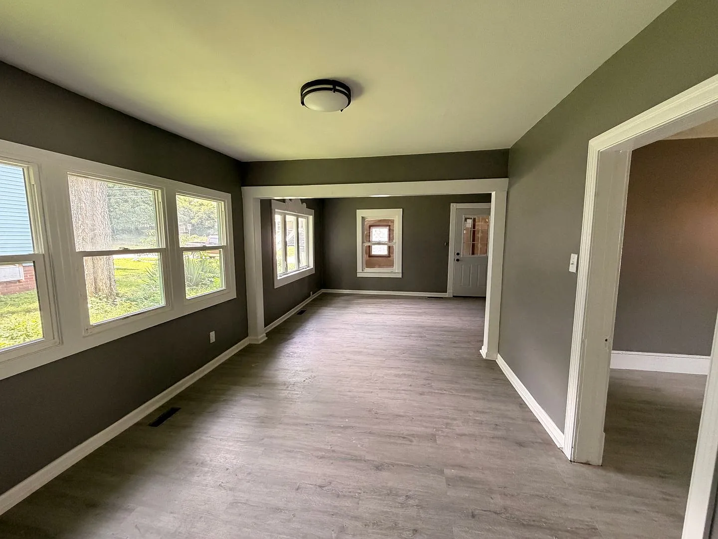 Charming 2BR Home in Highland Park Des Moines Coming Soon! — Photo 4