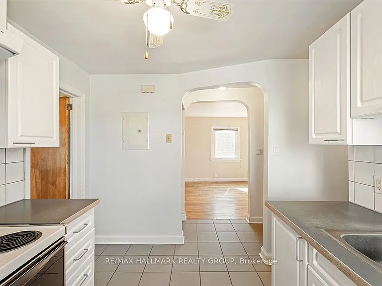 359 Dominion Ave #2 — Photo 8