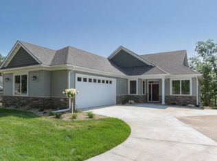 2310 Salem Heights Dr SW, Rochester, MN 55902
