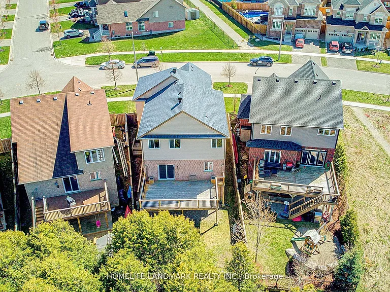 629 College Ave — Photo 40