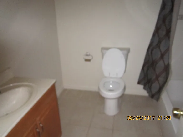 10026 Edgewater Ter — Photo 21