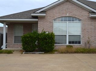 2335 Trace Mdws, College Station, TX 77845