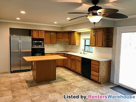2nd image of 707 W Parkway Blvd