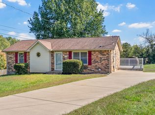 780 Pollard Rd, Clarksville, TN 37042